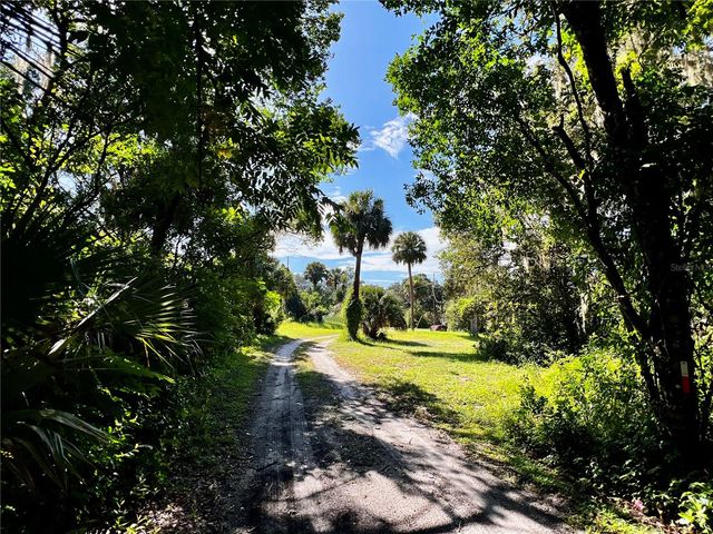 837 SNOW HILL ROAD, Geneva, FL 32732