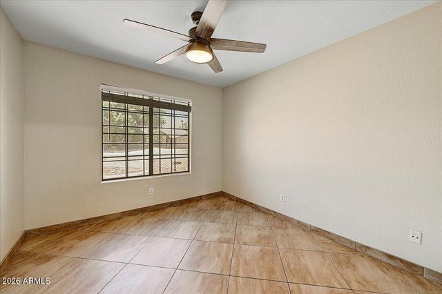 432 W SILVER CREEK Court, Gilbert, AZ 85233