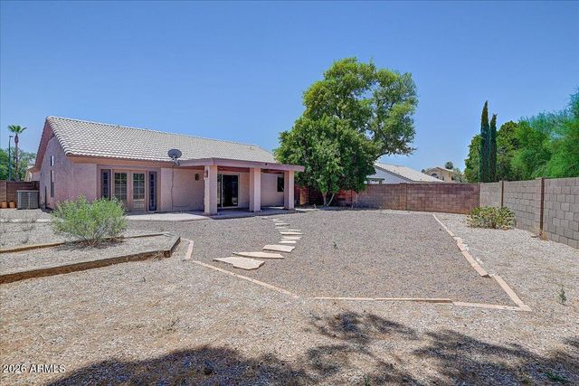 432 W SILVER CREEK Court, Gilbert, AZ 85233
