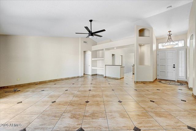 432 W SILVER CREEK Court, Gilbert, AZ 85233