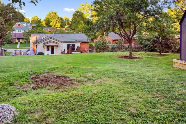 1044 Elmendorf Drive, Lexington, KY 40517