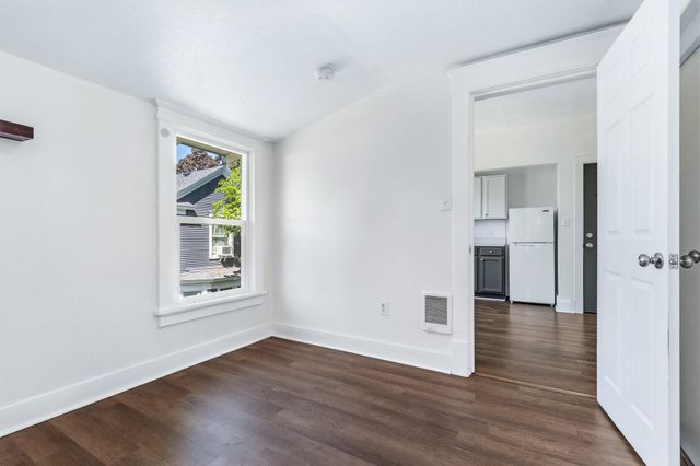 1119 W Augusta Ave, Spokane, WA 99205