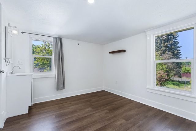 1119 W Augusta Ave, Spokane, WA 99205
