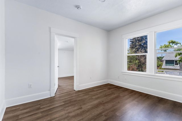 1119 W Augusta Ave, Spokane, WA 99205