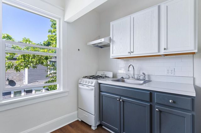 1119 W Augusta Ave, Spokane, WA 99205