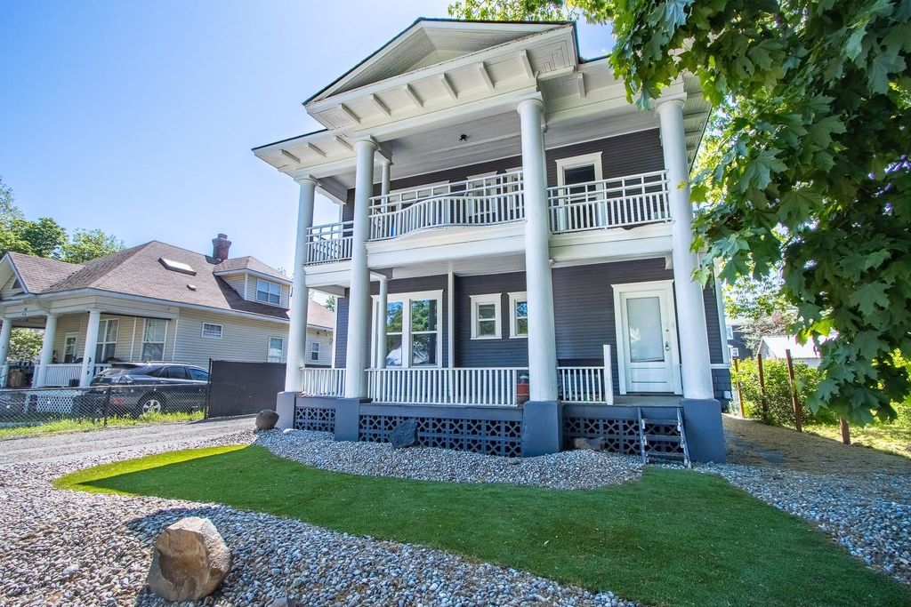1119 W Augusta Ave, Spokane, WA 99205
