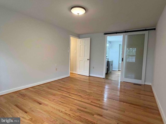 2283 DOSINIA CT, Reston, VA 20191