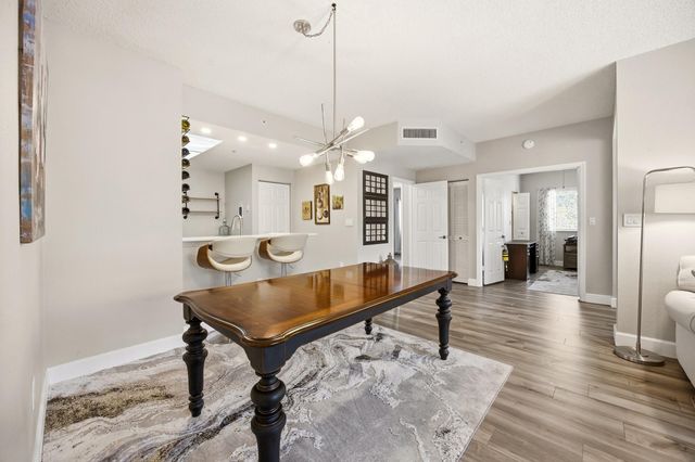 2802 Sarento Place 106, Palm Beach Gardens, FL 33410