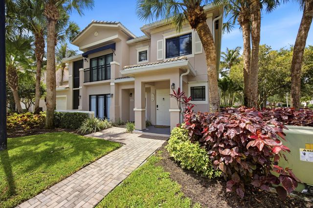 2802 Sarento Place 106, Palm Beach Gardens, FL 33410