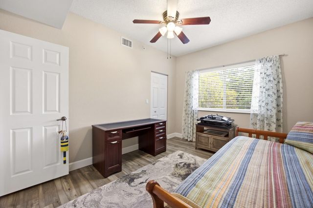 2802 Sarento Place 106, Palm Beach Gardens, FL 33410