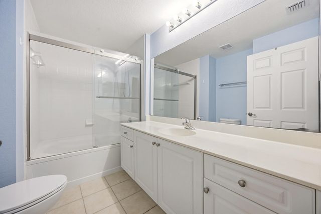 2802 Sarento Place 106, Palm Beach Gardens, FL 33410