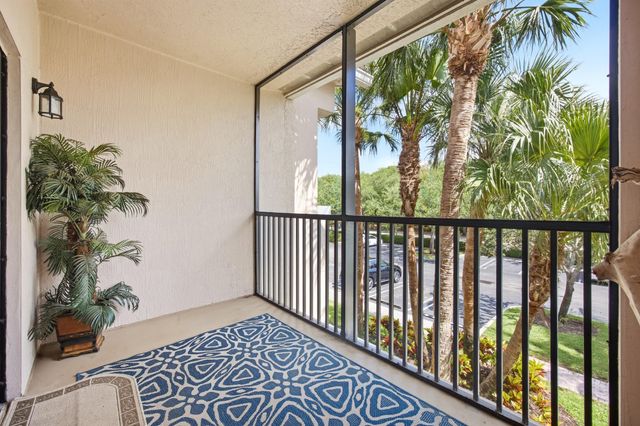 2802 Sarento Place 106, Palm Beach Gardens, FL 33410