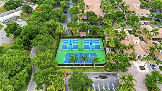 2802 Sarento Place 106, Palm Beach Gardens, FL 33410