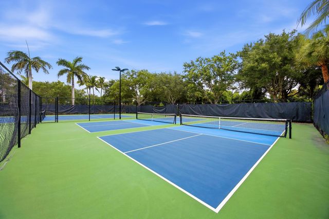 2802 Sarento Place 106, Palm Beach Gardens, FL 33410
