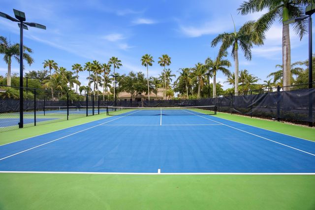 2802 Sarento Place 106, Palm Beach Gardens, FL 33410