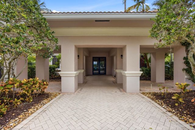 2802 Sarento Place 106, Palm Beach Gardens, FL 33410