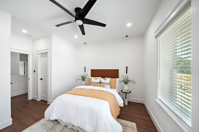 6128 Endeavor Heights Road, Houston, TX 77091