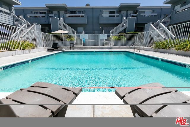 20930 Parthenia Street 207, Los Angeles, CA 91304