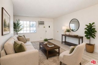 20930 Parthenia Street 207, Los Angeles, CA 91304