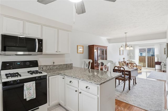 18 Hanna Lane, Webster, NY 14580