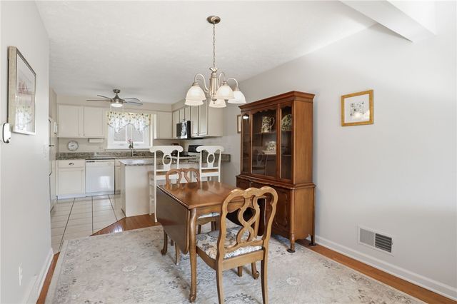 18 Hanna Lane, Webster, NY 14580