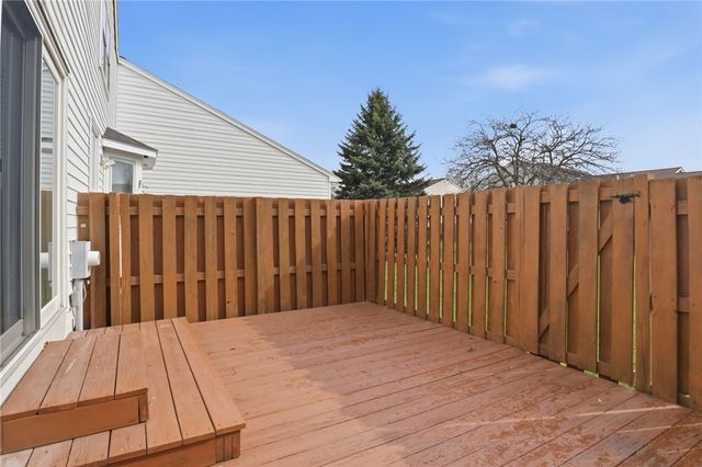 18 Hanna Lane, Webster, NY 14580