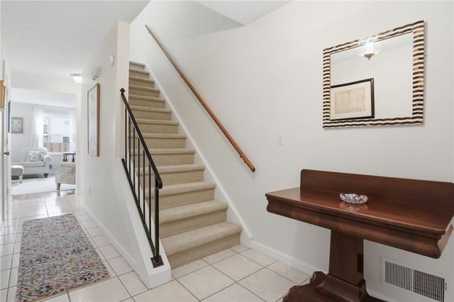 18 Hanna Lane, Webster, NY 14580