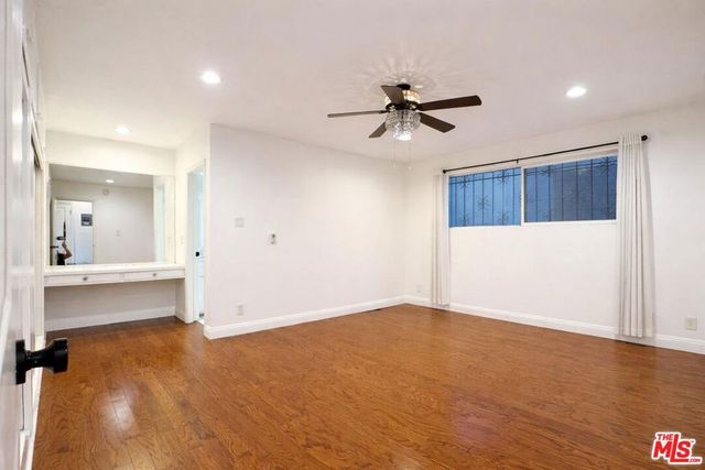 3320 Griffith Park Boulevard 4, Los Angeles, CA 90027