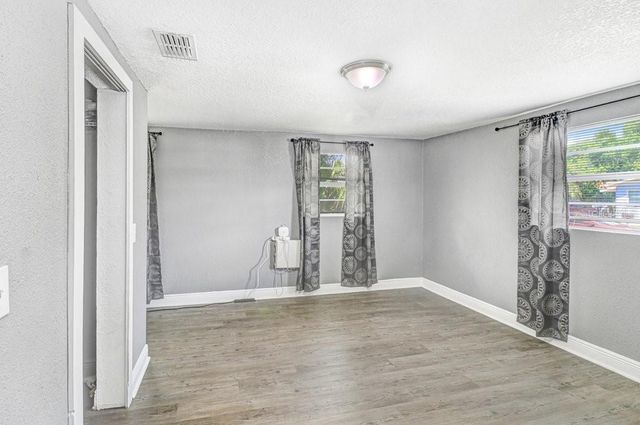 522 W 9TH STREET, Lakeland, FL 33805