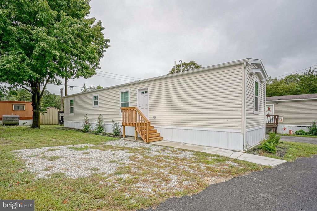112 MOSS LN, WILLIAMSTOWN, NJ 08094 — exterior