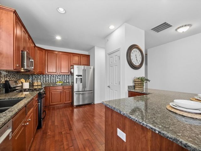 5932 Eton Drive, Hoffman Estates, IL 60192