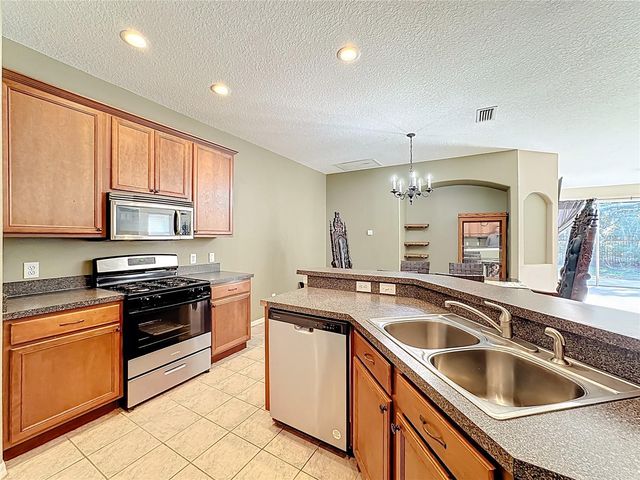 6929 SURREY HILL PLACE, Apollo Beach, FL 33572