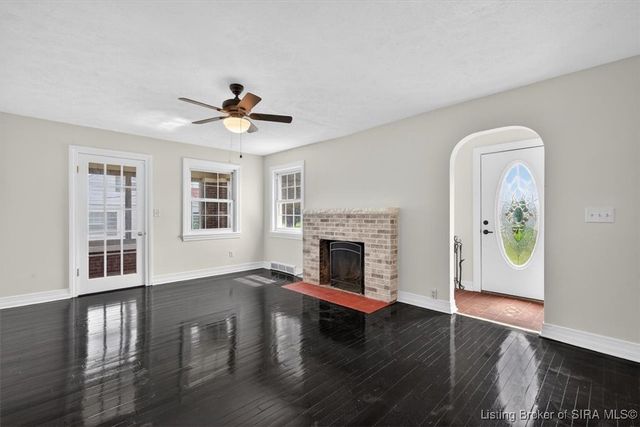 2211 Charlestown Road, New Albany, IN 47150