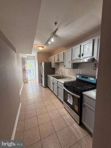 26 BOND ST, Trenton, NJ 08618