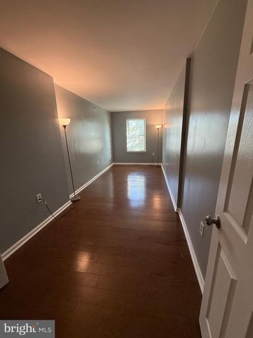 26 BOND ST, Trenton, NJ 08618