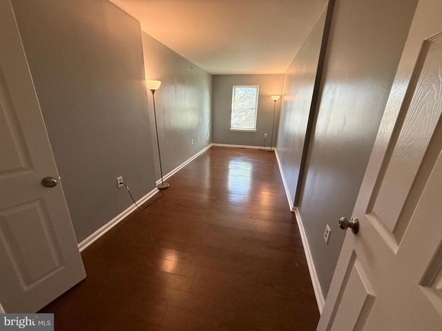 26 BOND ST, Trenton, NJ 08618