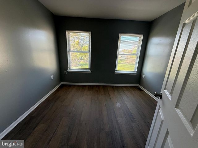 26 BOND ST, Trenton, NJ 08618