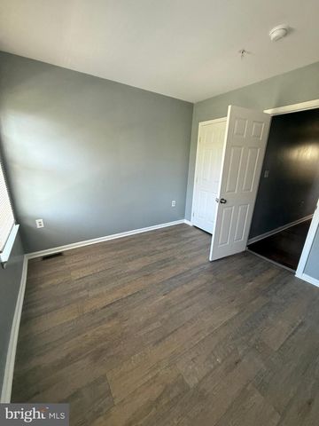 26 BOND ST, Trenton, NJ 08618