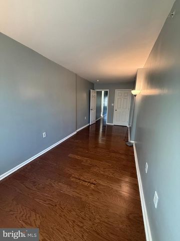 26 BOND ST, Trenton, NJ 08618