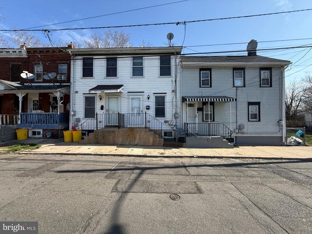 26 BOND ST, Trenton, NJ 08618