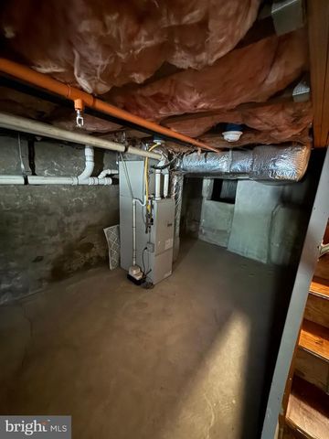 26 BOND ST, Trenton, NJ 08618