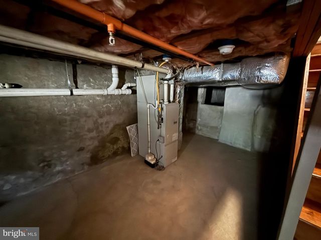 26 BOND ST, Trenton, NJ 08618