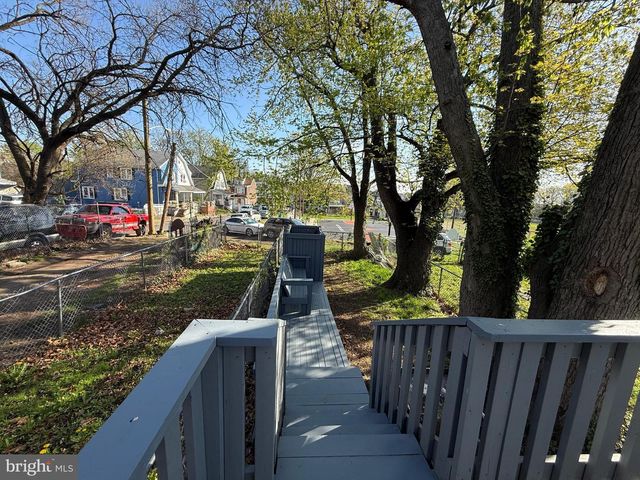 26 BOND ST, Trenton, NJ 08618