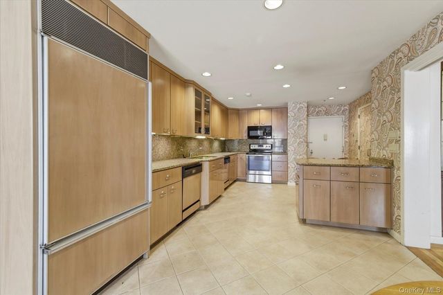 360 Shore Road 6L & 6M, Long Beach, NY 11561