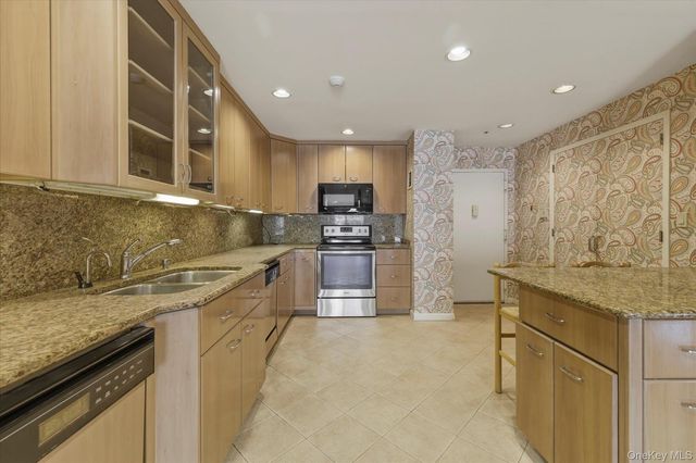 360 Shore Road 6L & 6M, Long Beach, NY 11561