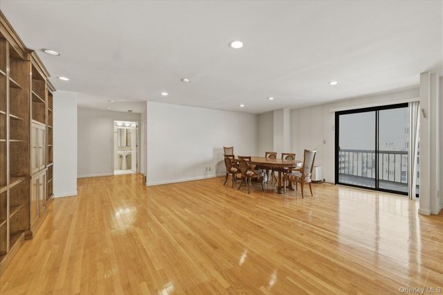 360 Shore Road 6L & 6M, Long Beach, NY 11561