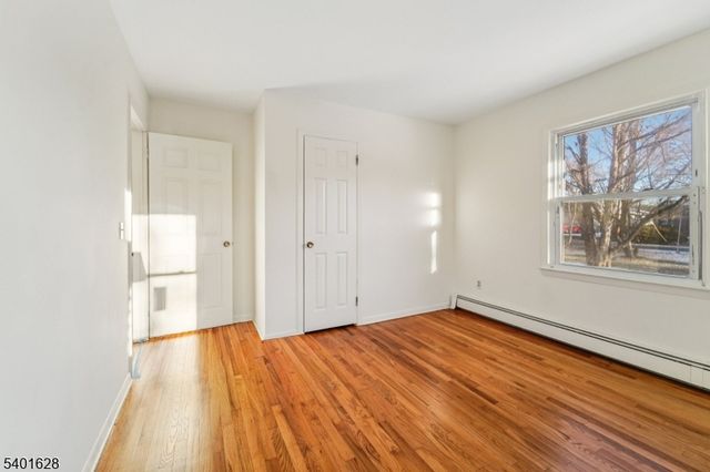 30 Scenic Dr, Green Twp., NJ 07821