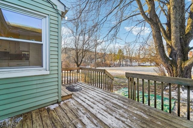 30 Scenic Dr, Green Twp., NJ 07821