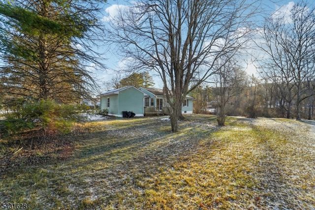 30 Scenic Dr, Green Twp., NJ 07821