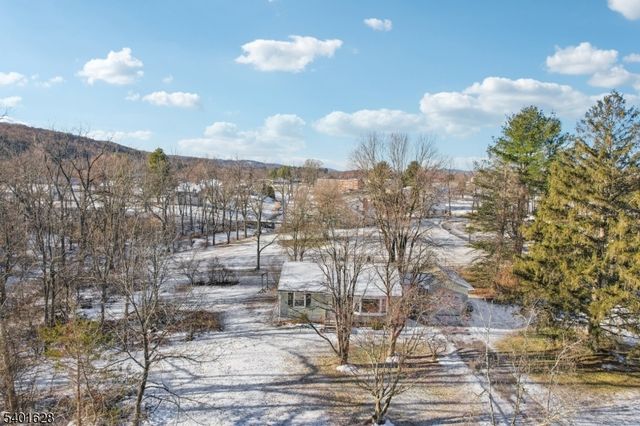 30 Scenic Dr, Green Twp., NJ 07821